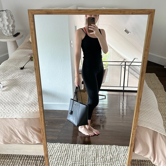 Like New LOUIS VUITTON Calfskin Lockme Cabas Black - Picture 9 of 10